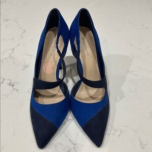 NWOB BGBG dual tone blue sexy heels